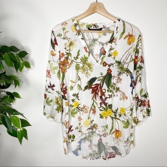 Zara Botanical Floral Vneck Top Blouse